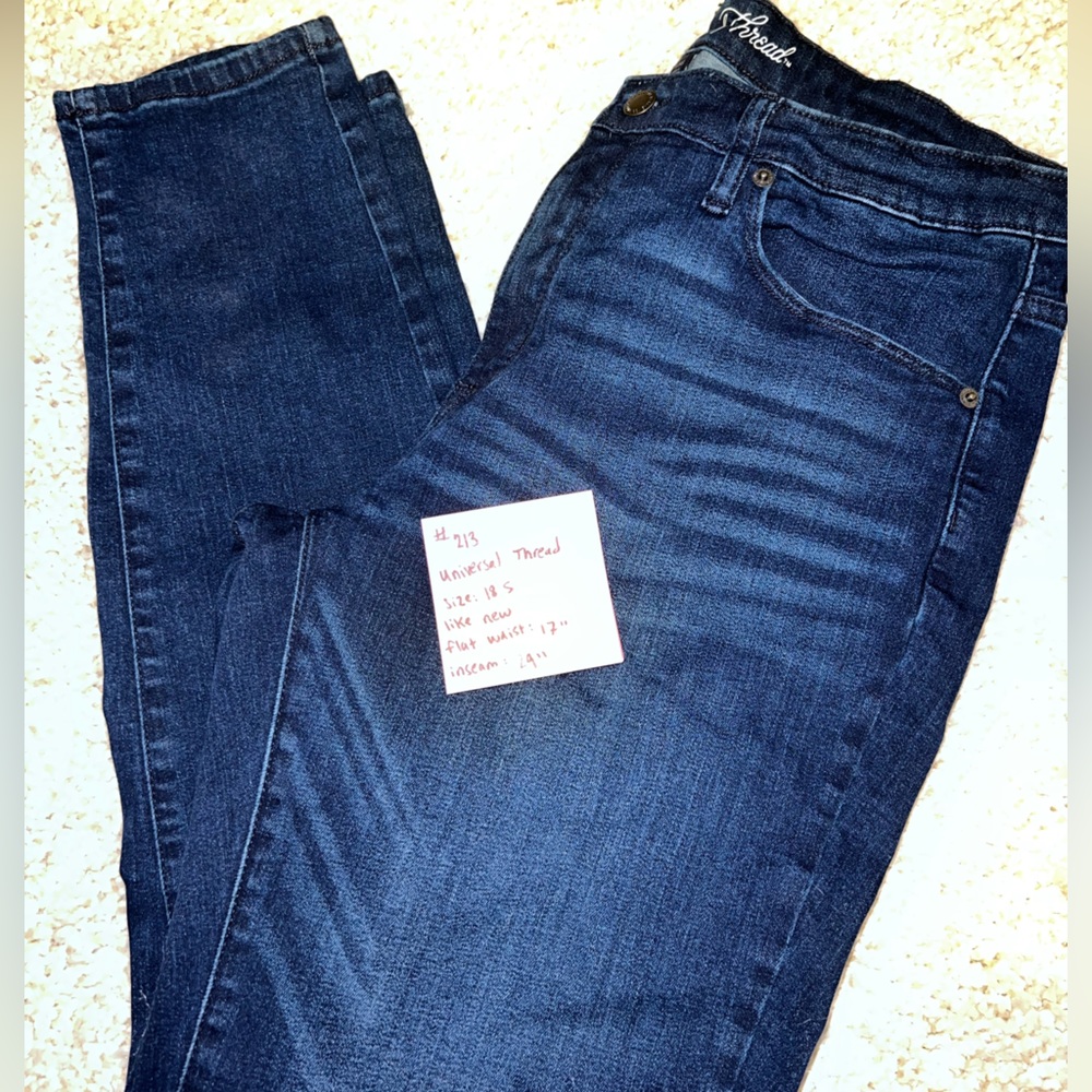 Universal Thread classic blue skinny jeans